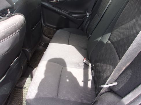 Used 2010 Pontiac Vibe image 6