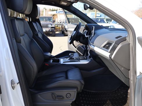 Used 2019 Audi SQ5 Premium Plus image 16
