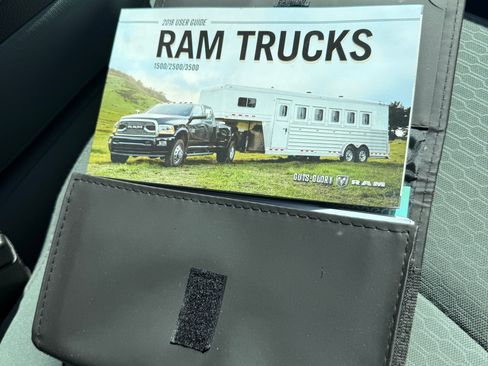 Used 2018 RAM 1500 4x4 Crew Cab ST image 21