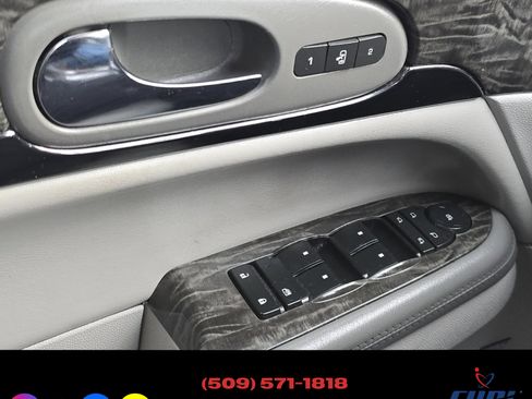 Used 2014 Buick Enclave Premium image 17