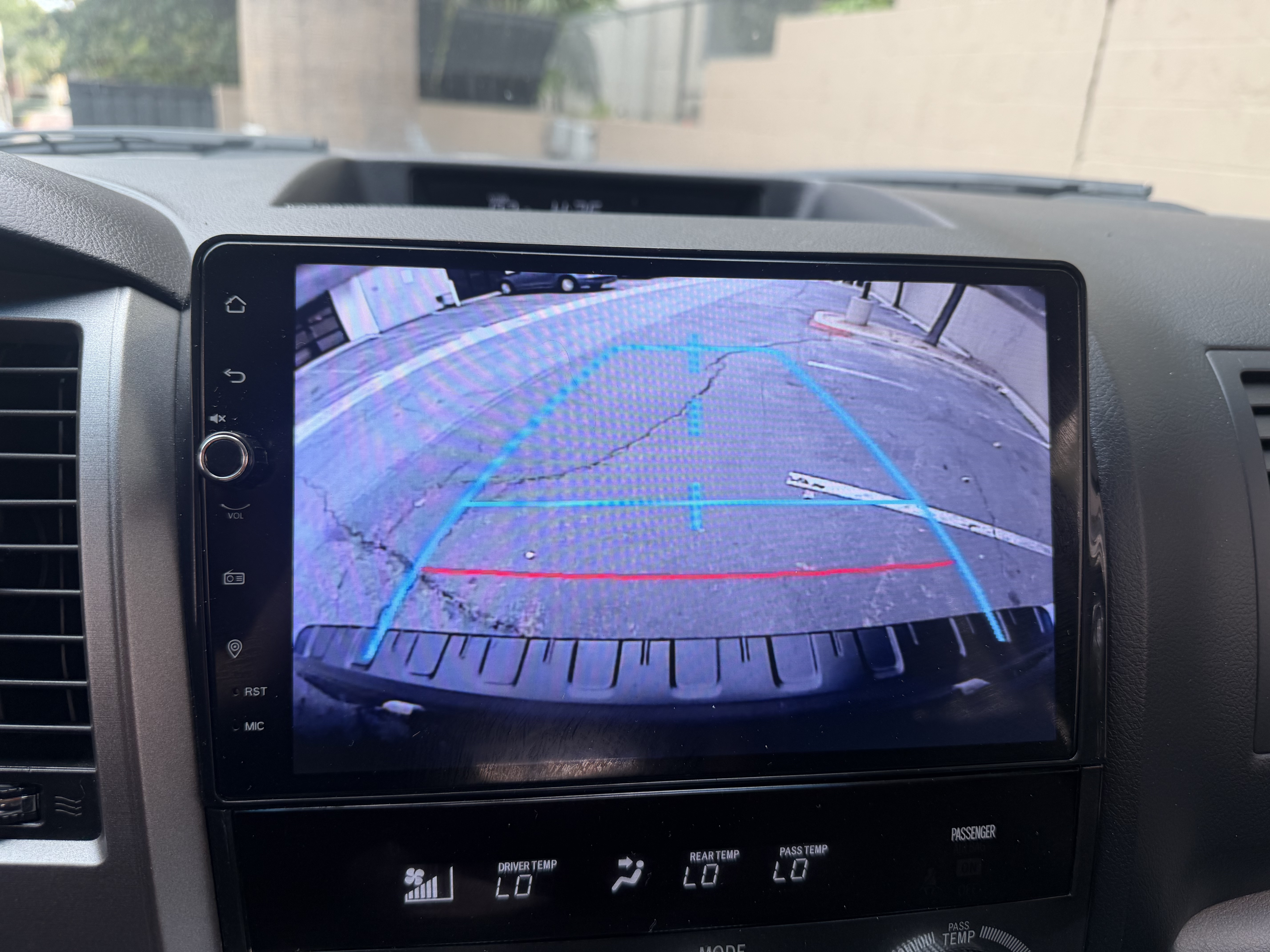 Used 2014 Toyota Sequoia 4WD Limited image 32