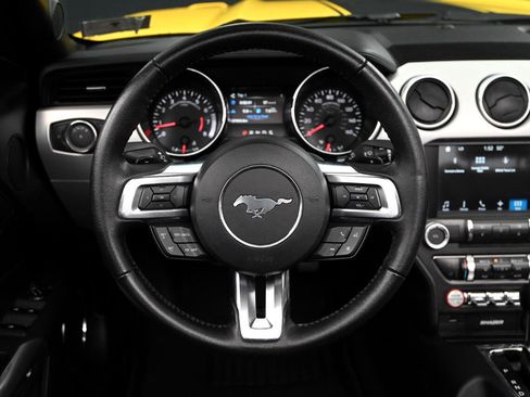 Used 2017 Ford Mustang GT Premium image 18