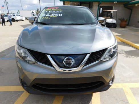 Used 2019 Nissan Rogue Sport S image 3