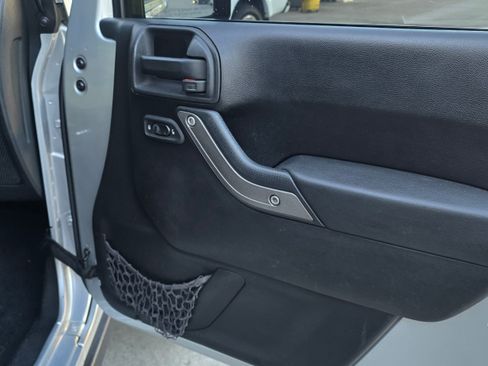 Used 2012 Jeep Wrangler Sport image 20