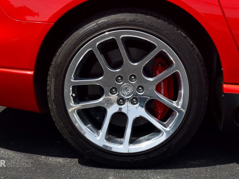 Used 2006 Dodge Viper SRT-10 image 8