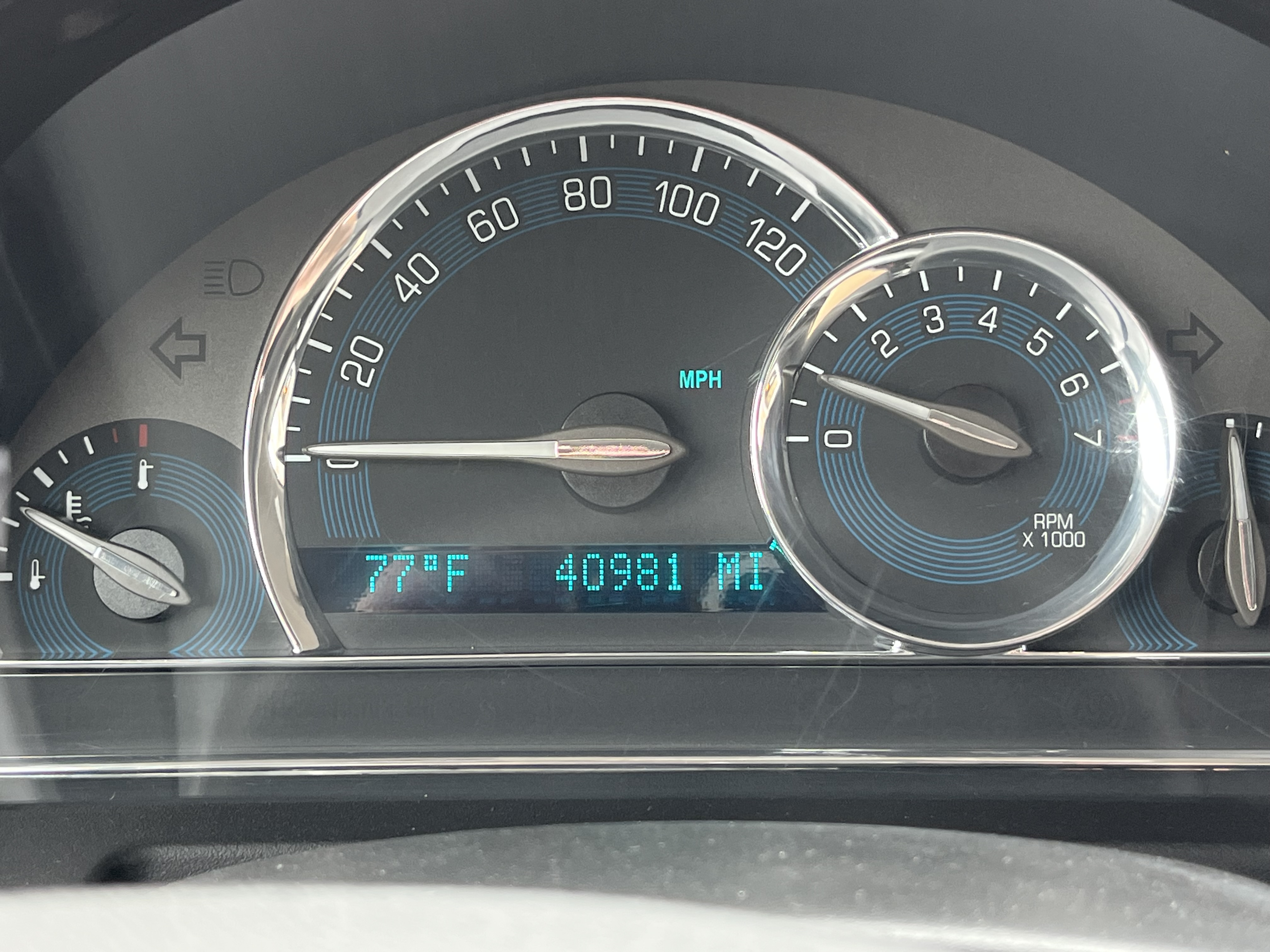 Used 2010 Chevrolet HHR LS FWD image 7