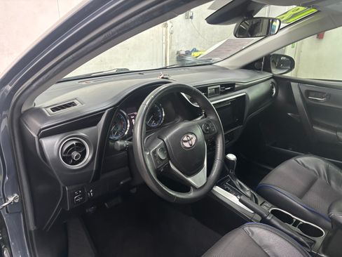 Used 2018 Toyota Corolla SE image 14