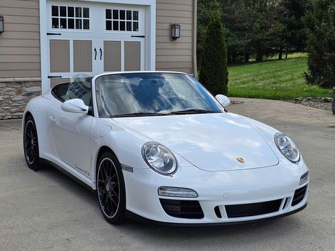 Used 2012 Porsche 911 Carrera GTS Cabriolet RWD image 23