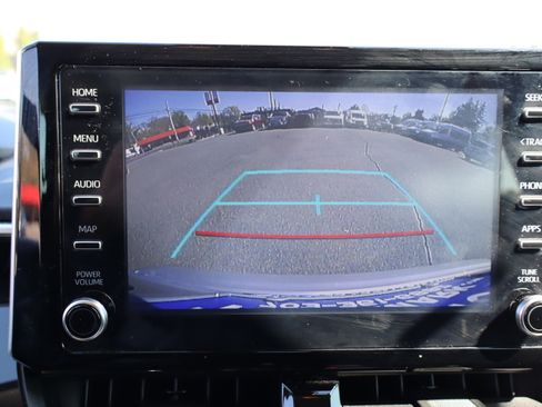 Used 2020 Toyota Corolla LE image 26