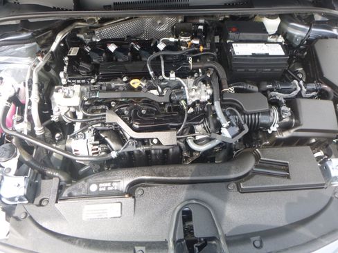 Used 2024 Toyota Corolla LE Sedan FWD image 28