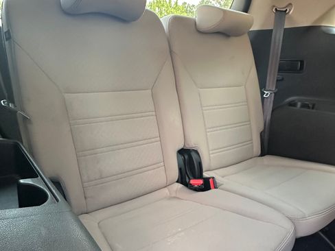 Used 2016 Kia Sorento LX image 9