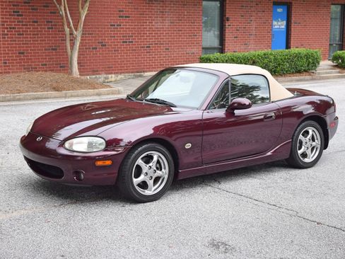 Used 2000 MAZDA MX-5 Miata Special Edition image 9