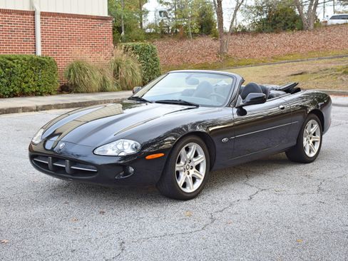Used 2000 Jaguar XK8 image 2