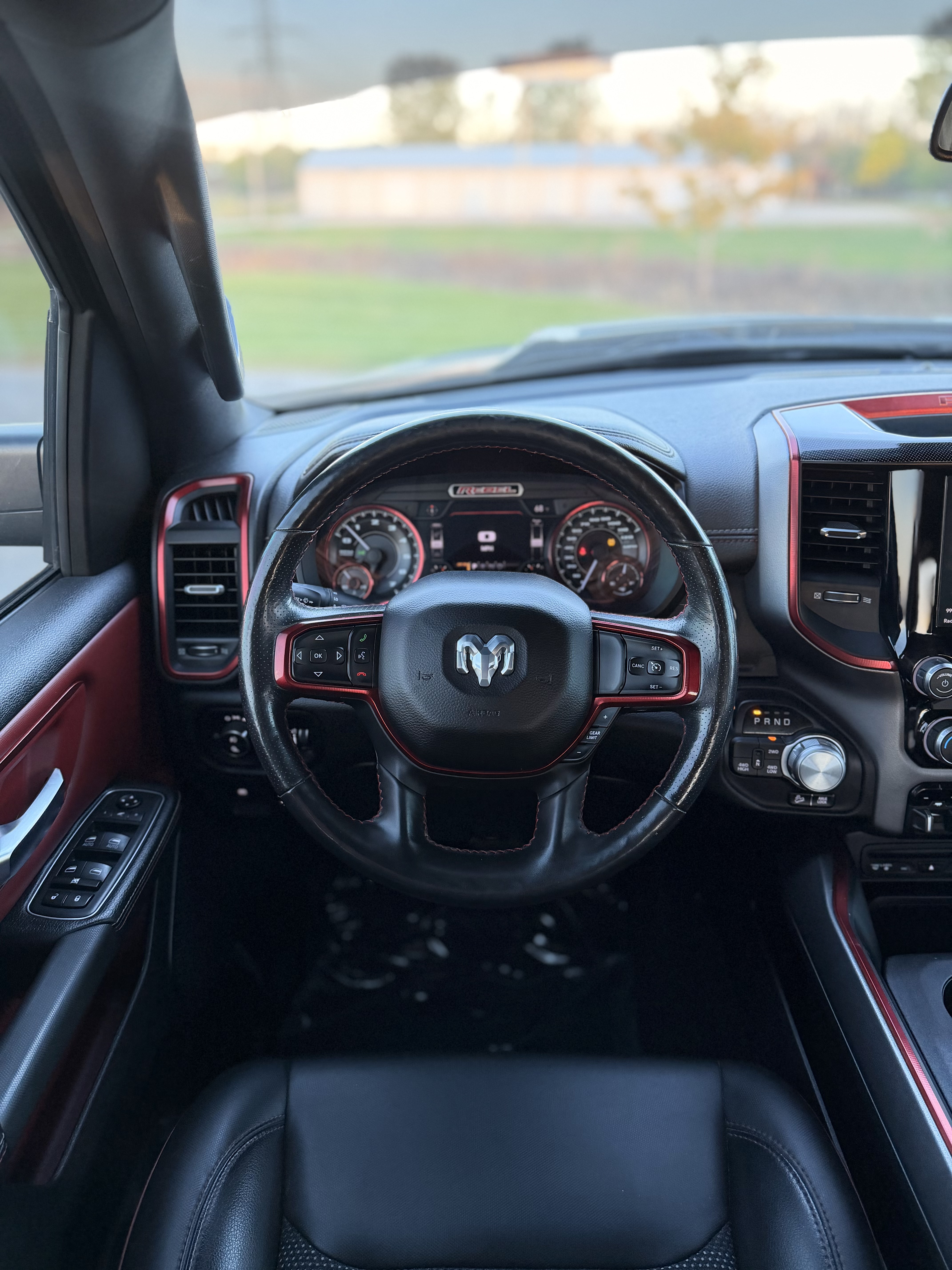 Used 2019 RAM 1500 4x4 Crew Cab Rebel image 11