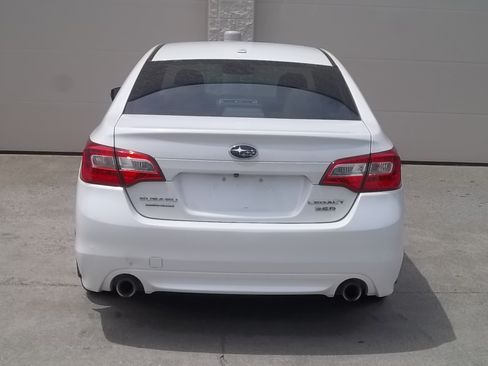 Used 2015 Subaru Legacy 3.6R Limited AWD/4WD image 5