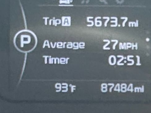 Used 2016 Kia Sorento LX image 11