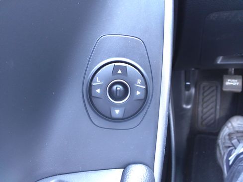 Used 2018 Hyundai Santa Fe Sport image 23