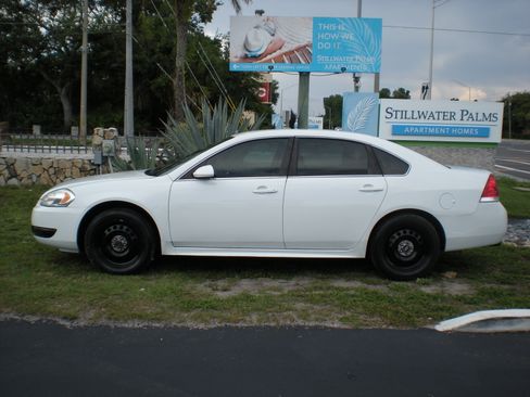 Used 2014 Chevrolet Impala Police FWD image 2