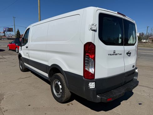 Used 2016 Ford Transit 250 image 4