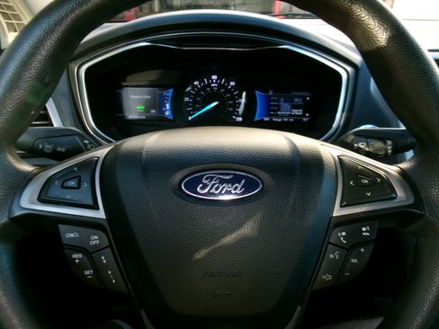 Used 2020 Ford Fusion S image 8