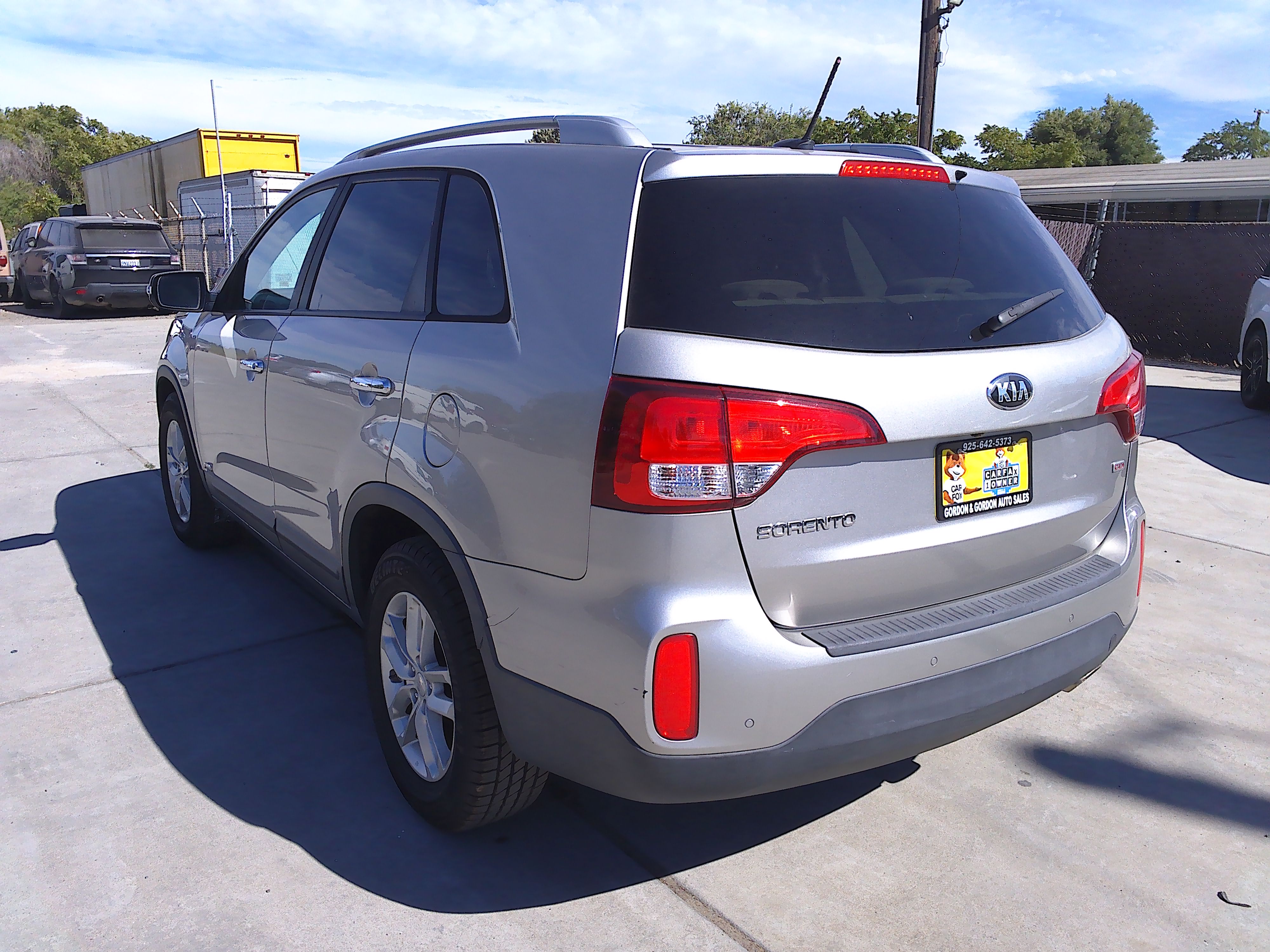 Used 2015 Kia Sorento AWD LX V6 image 3
