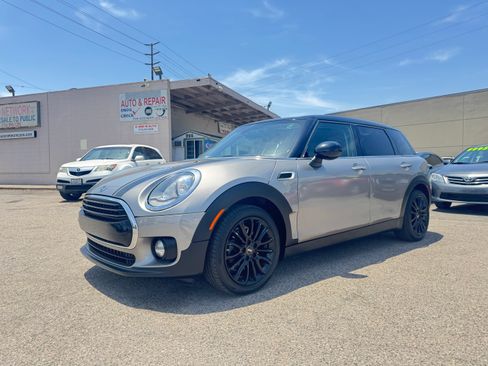 Used 2016 MINI Cooper Clubman FWD image 3