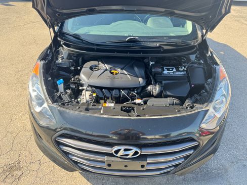 Used 2016 Hyundai Elantra GT image 23