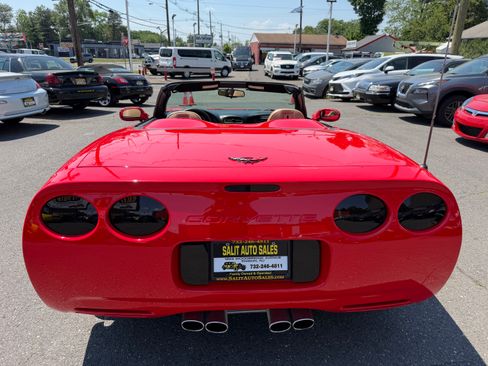 Used 1999 Chevrolet Corvette Convertible RWD image 24