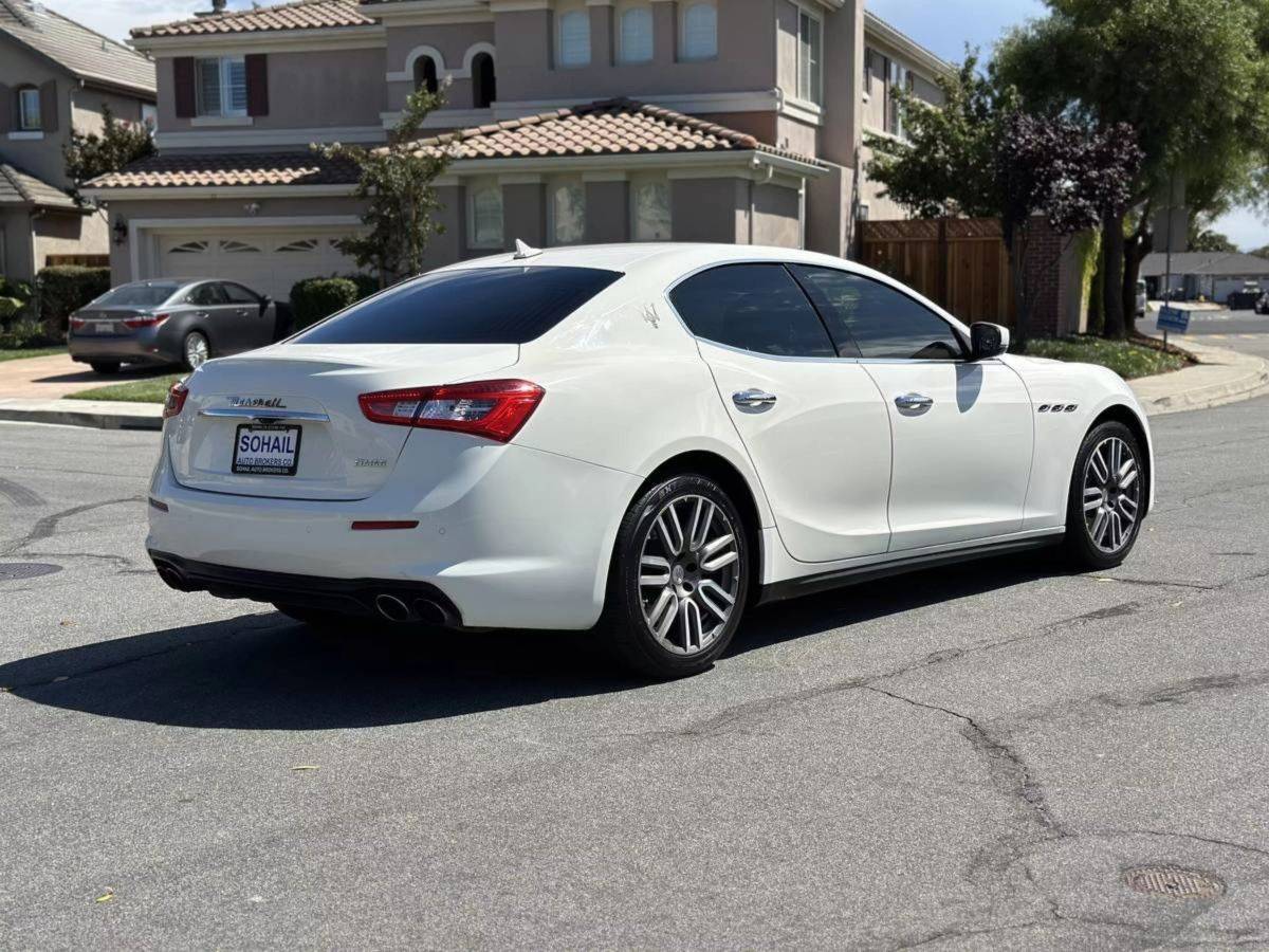 Used 2018 Maserati Ghibli UNAVAIL RWD image 6