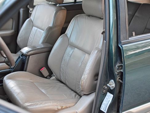 Used 1999 Toyota 4Runner Limited image 25