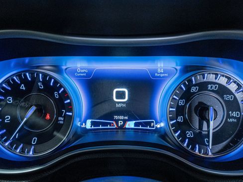 Used 2021 Chrysler 300 S image 14