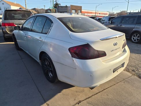 Used 2011 INFINITI G37 Journey image 3