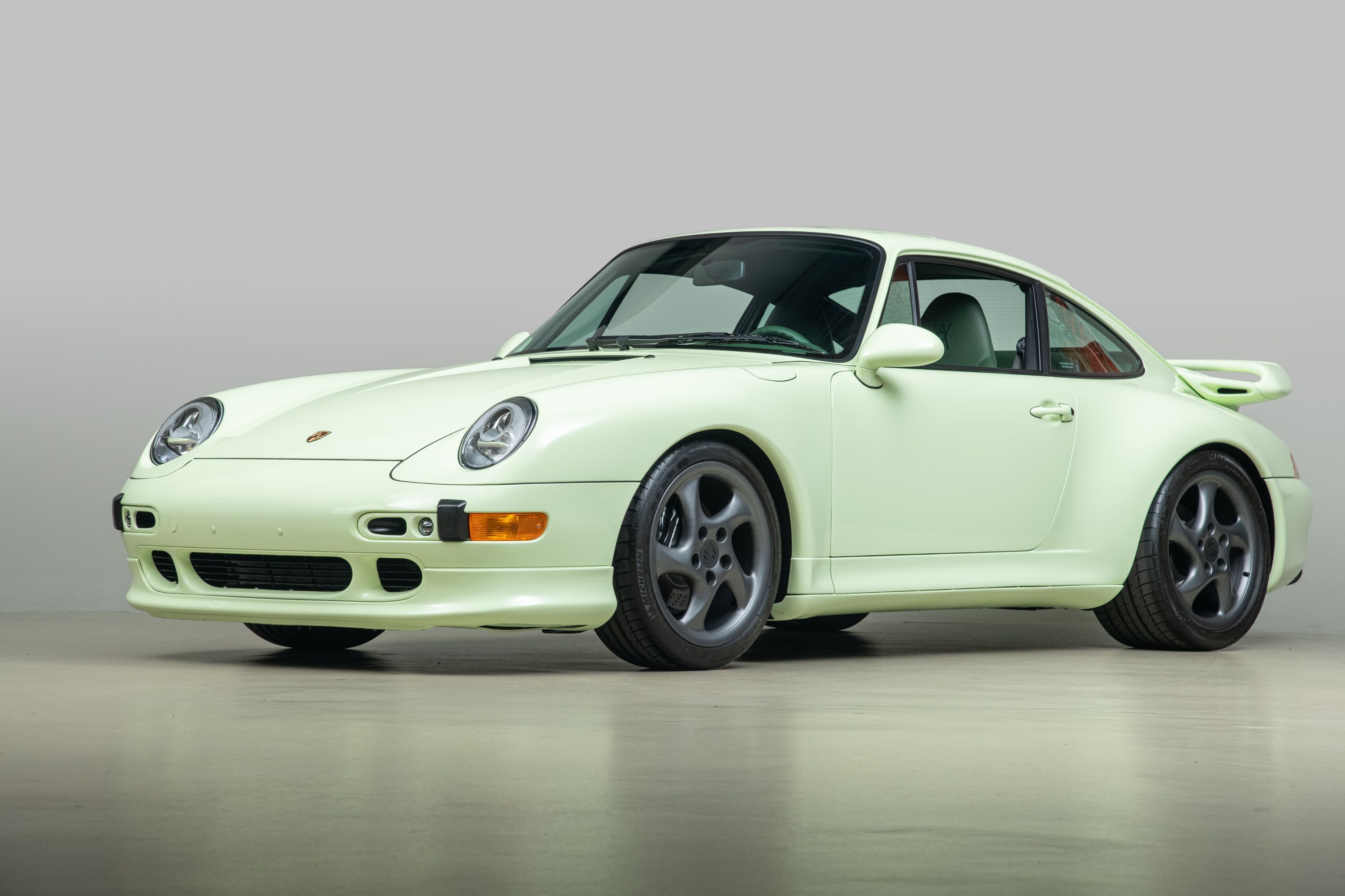 Used 1998 Porsche 911 Carrera S RWD image 46