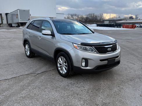 Used 2015 Kia Sorento EX image 1