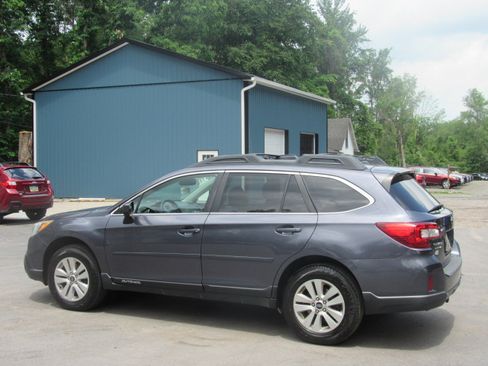 Used 2015 Subaru Outback 2.5i Premium AWD/4WD image 4