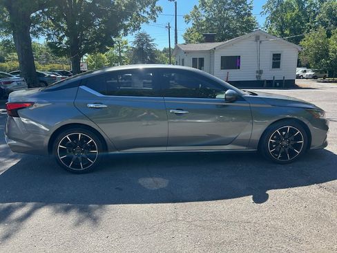 Used 2020 Nissan Altima 2.5 SL FWD image 7