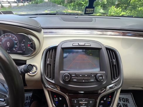 Used 2015 Buick LaCrosse Leather FWD image 12
