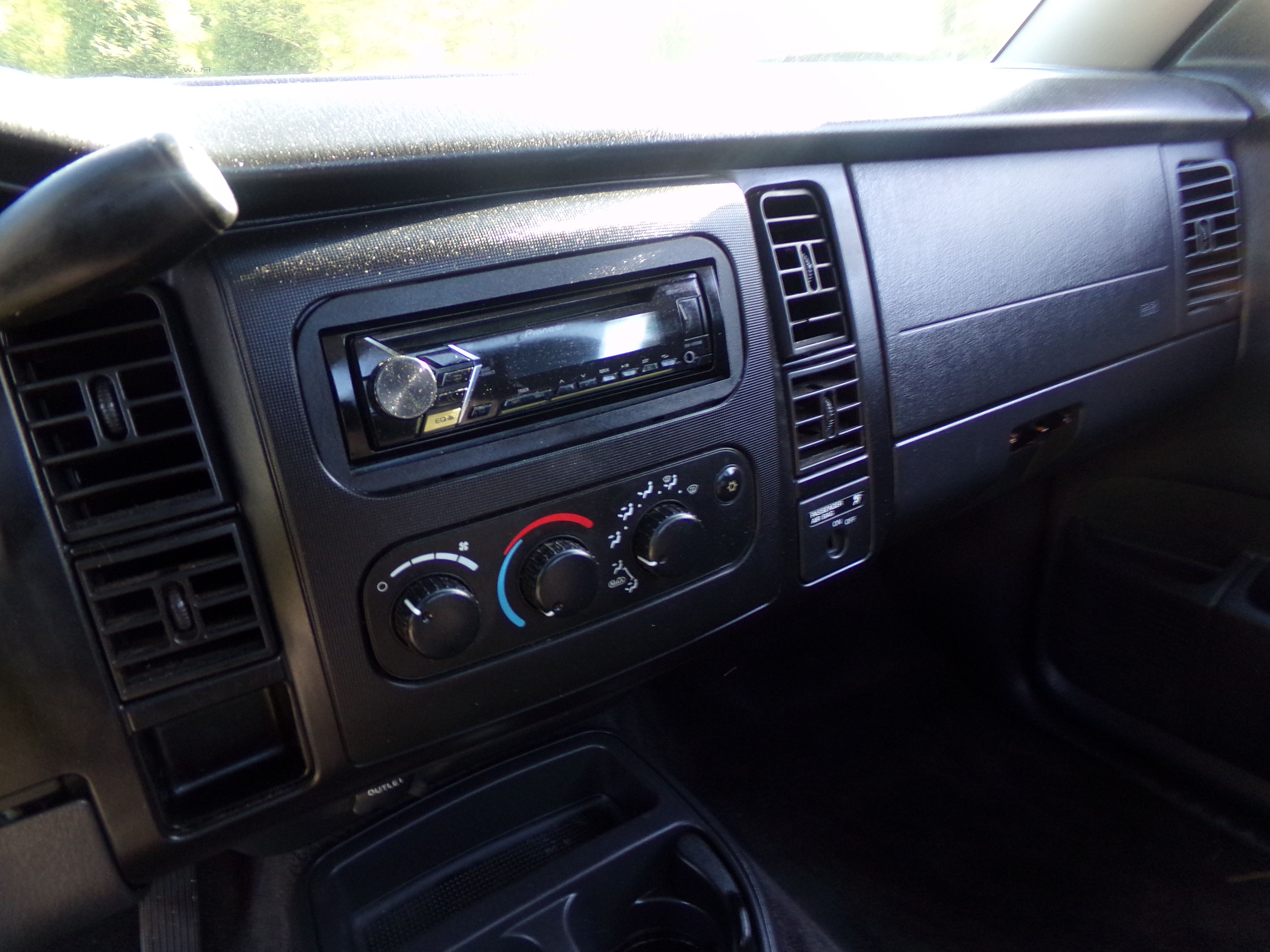 Used 2003 Dodge Dakota SXT RWD image 11