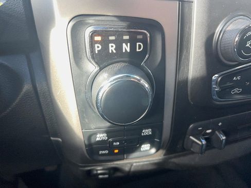 Used 2019 RAM 1500 Big Horn image 32