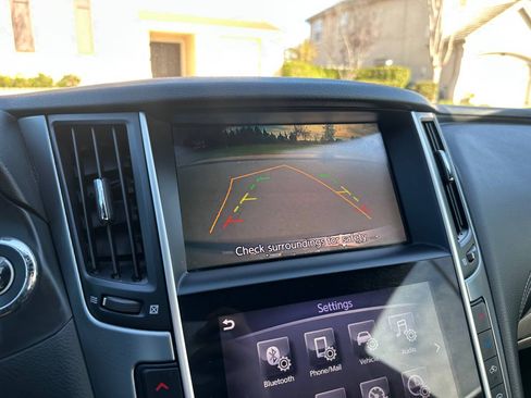 Used 2018 INFINITI Q60 3.0t Luxe image 11