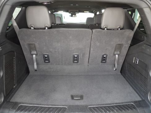 Used 2025 Chevrolet Tahoe 4WD LT image 19