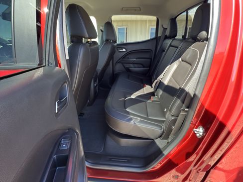 Used 2021 GMC Canyon Elevation image 12