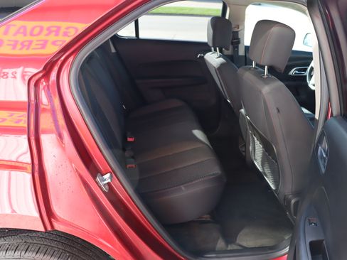Used 2012 Chevrolet Equinox LT image 13