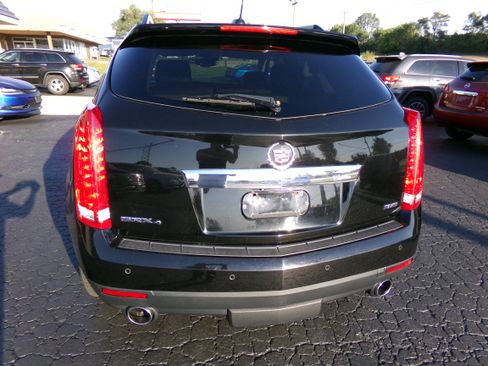 Used 2015 Cadillac SRX Premium image 4