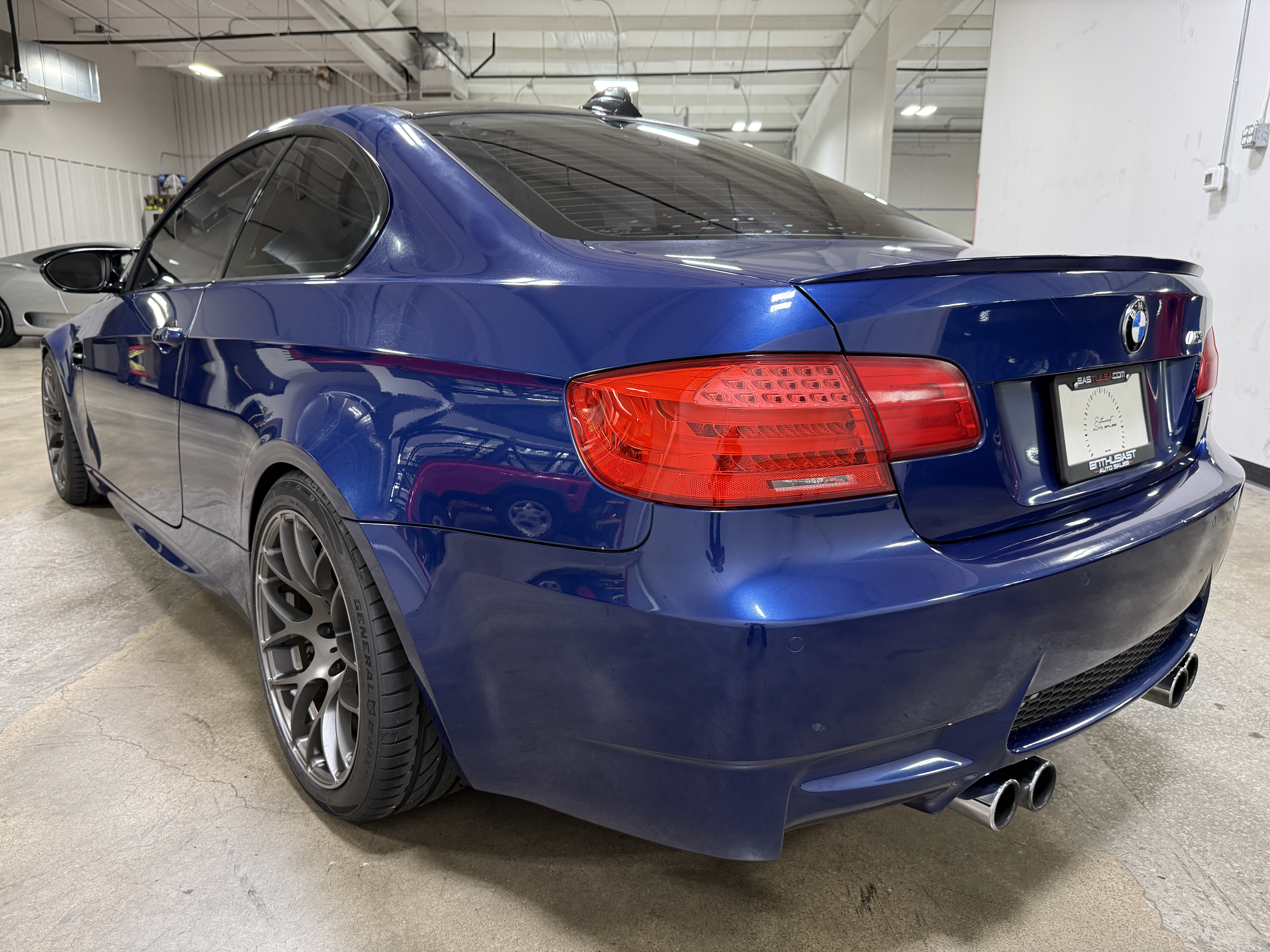 Used 2011 BMW M3 Coupe RWD image 7