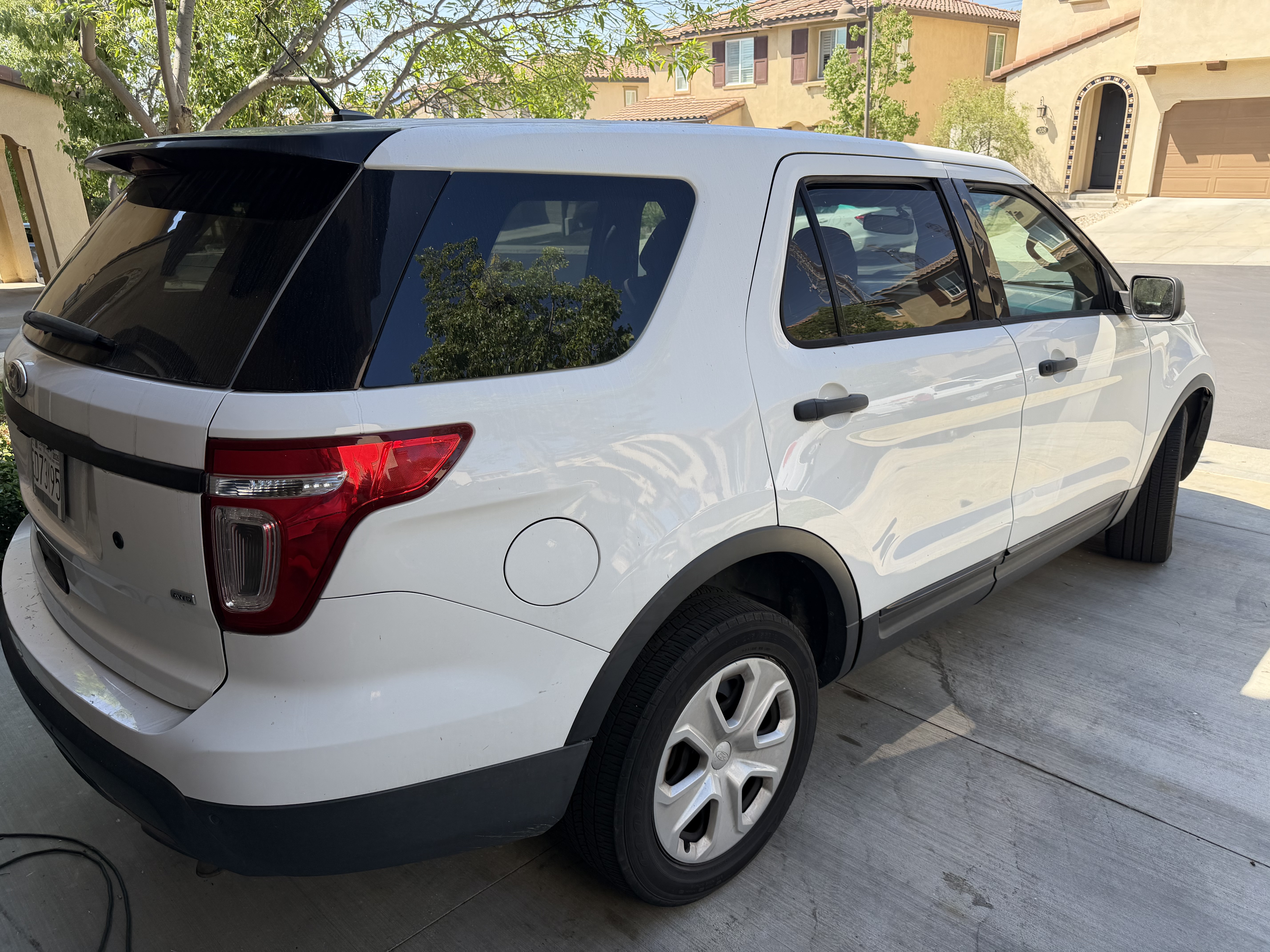 Used 2015 Ford Explorer AWD 4-Door image 1