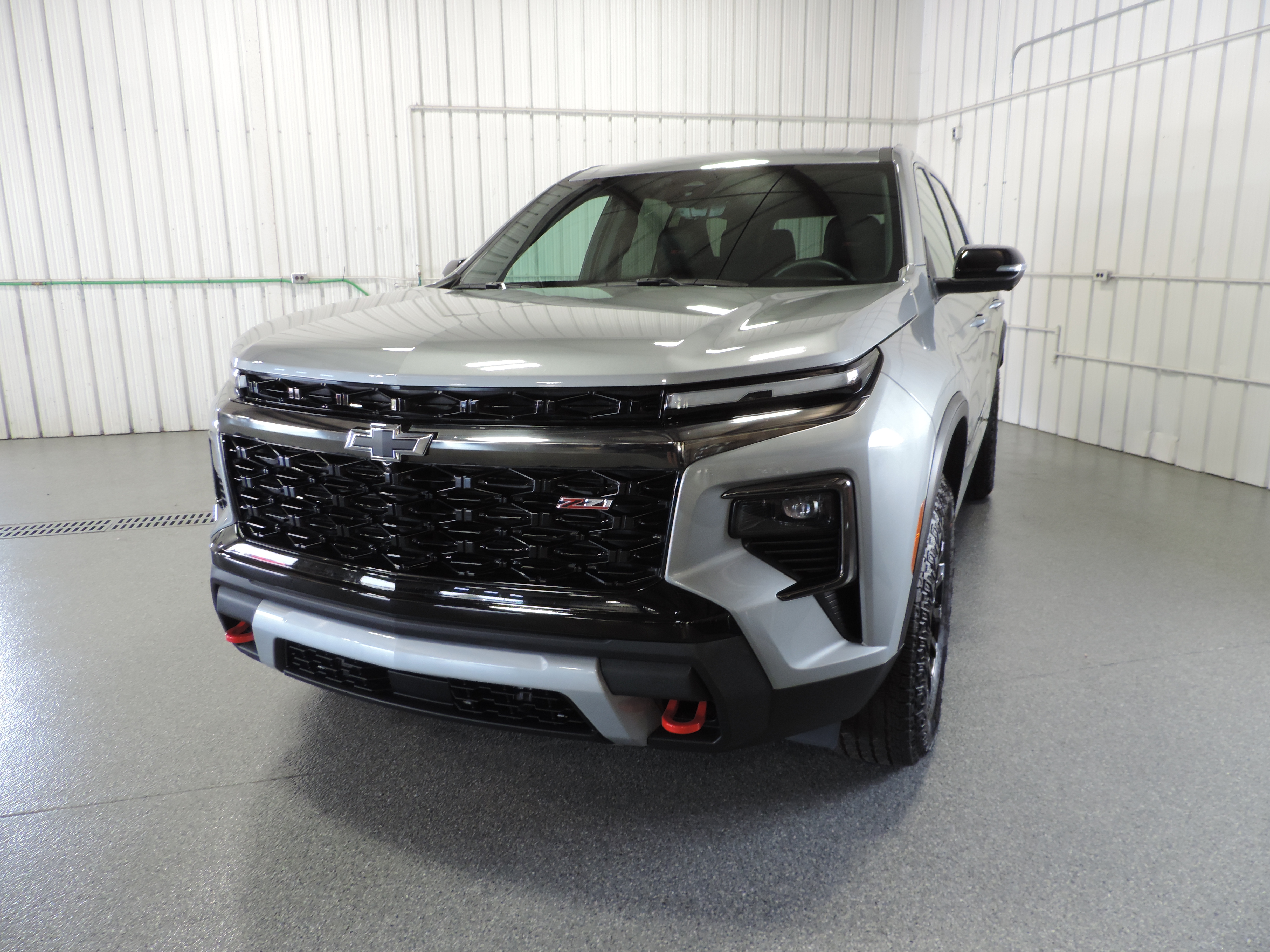 Used 2026 Chevrolet Traverse AWD Z71 image 4