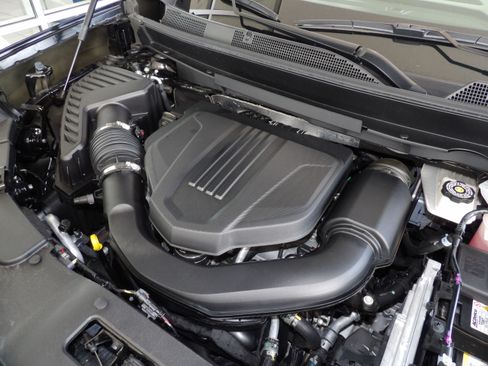 Used 2026 GMC Acadia FWD Elevation image 12