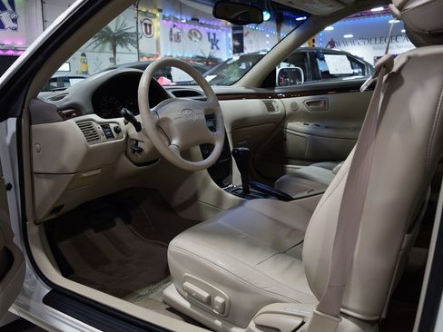Used 1999 Toyota Solara SLE image 16