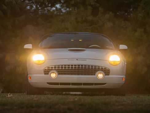 Used 2003 Ford Thunderbird image 47